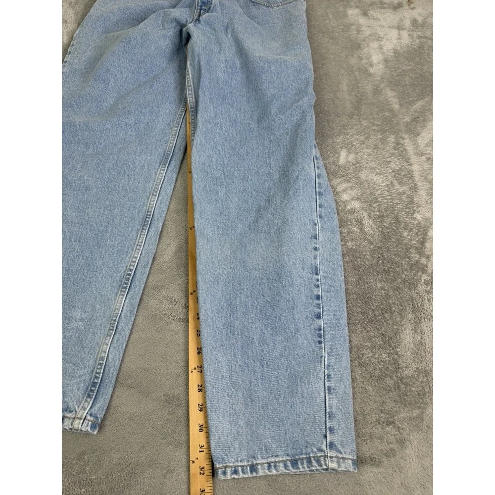 Levis measurements are